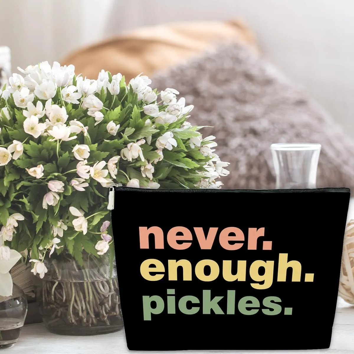 JioJio Chan Funny Pickle Gifts Makeup Bag, Never Enough Pickles PU Leather Cosmetic Bag for Purse, Stuff and Gifts for Lovers