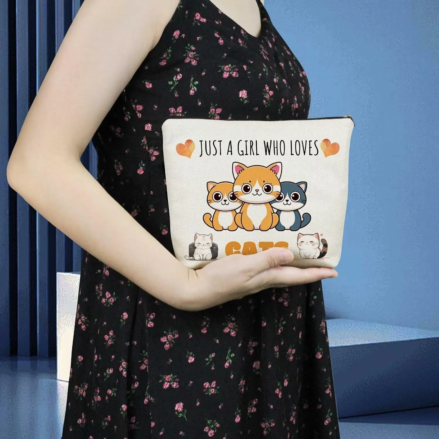 Just Love Cats Makeup Bag Cartoon Ginger Cat Pattern Canvas Organizer Zipper Pouch Lovely Cartoon Cat Kitten Cosmetic Bag Birthday Present for Cat Lovers Cat Mom Women