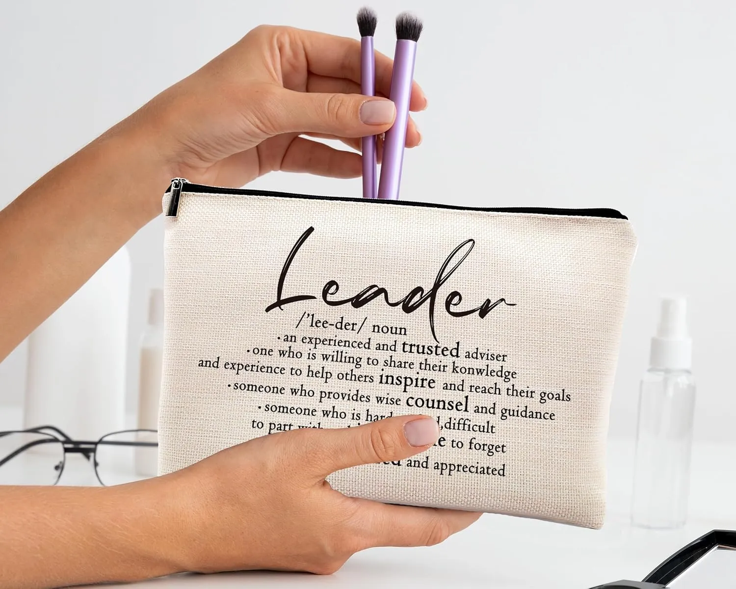 kdqua Leadership Gifts Makeup Bag, Leader Appreciation Gifts for Women Female Boss Mentor, Boss Day Gifts Thank You Supervisor Gift Linen Cosmetic Bag Zipper Pouch Travel Organizer Toiletry Bag