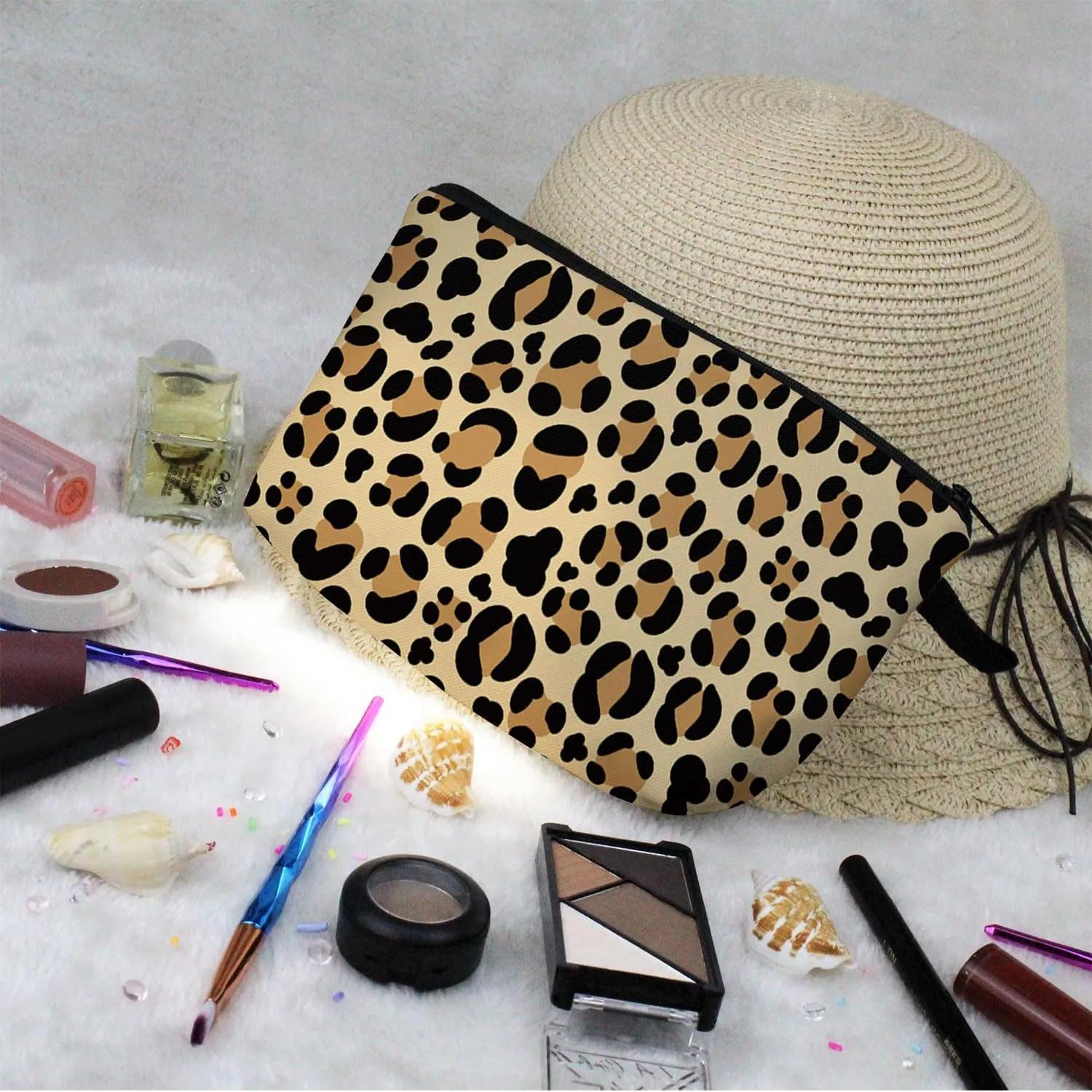 Leopard Makeup Bag Cute Small Toiletry Organizer Zipper Pouch Simple Cheetah Leopard Gifts Cosmetic Bag for Cheetah Lovers Women Friends Sisters