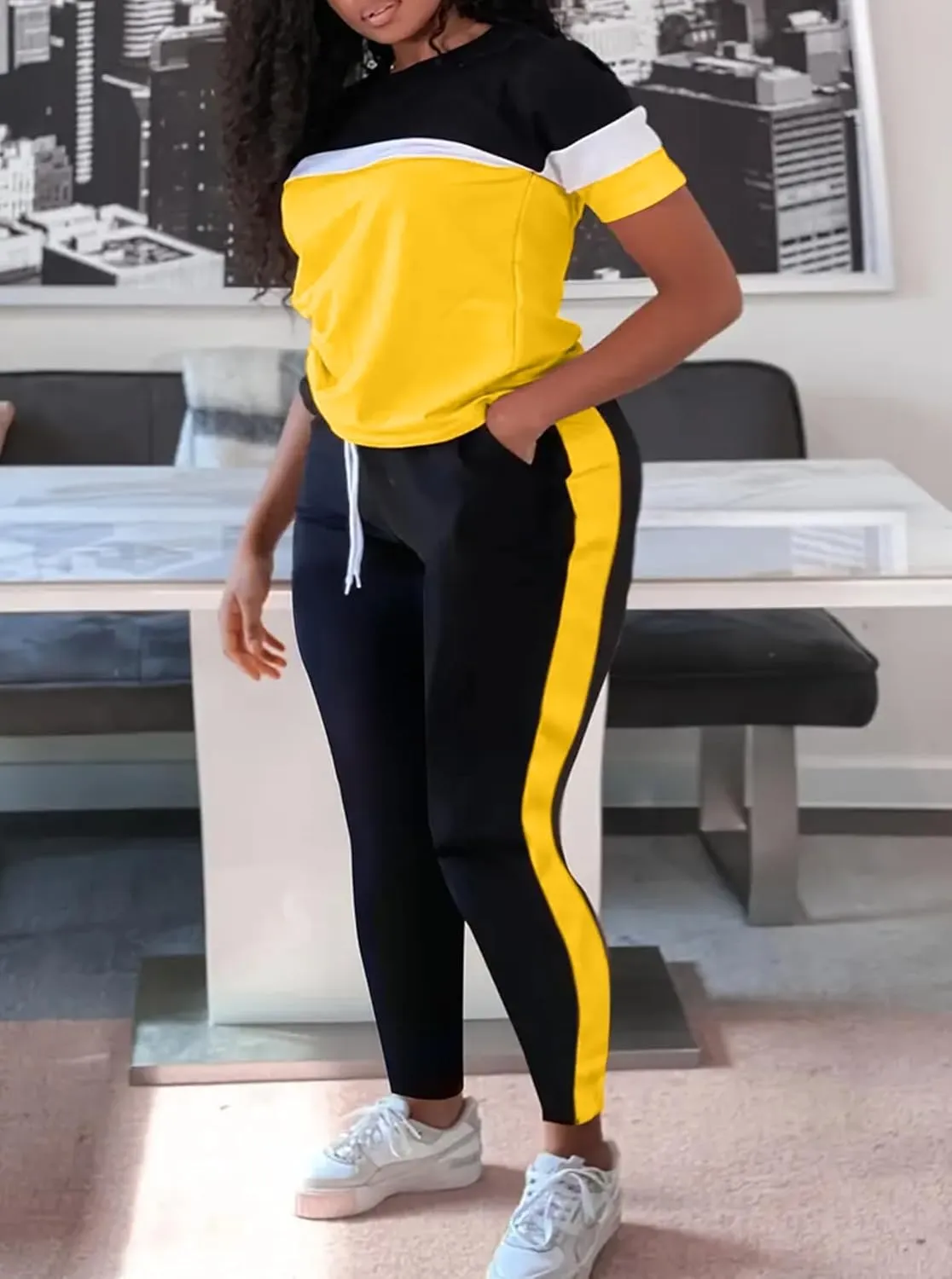 LovelyWholesale Plus Size 2 Piece Outfits for Women Color Block Tracksuit Short Sleeve Top and Pants Set