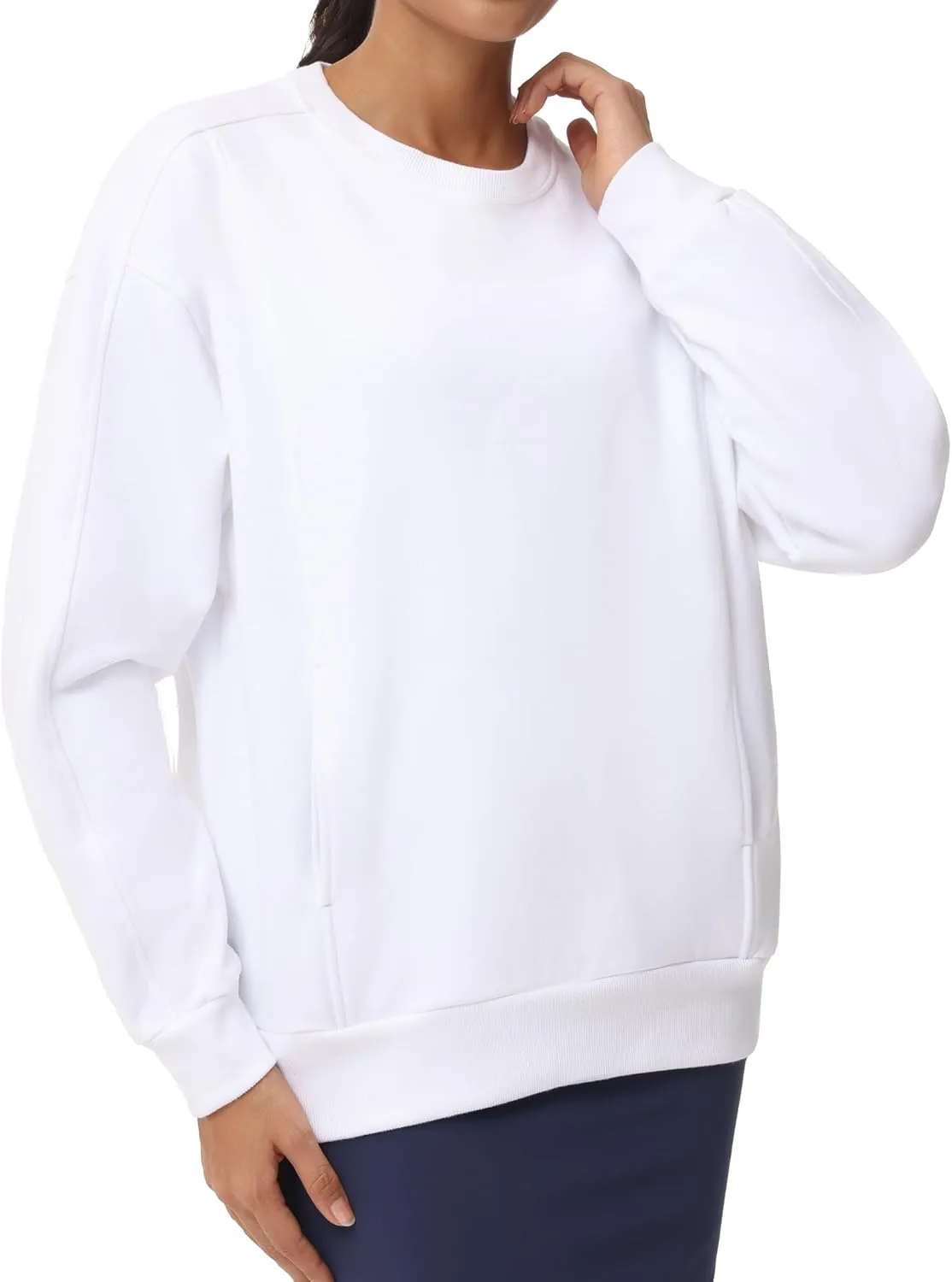 THE GYM PEOPLE Women's Loose Fit Sweatshirt Long Sleeve Crewneck Cotton Boxy Fall Workout Pullover Tops with Pockets